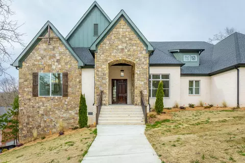 6513 Shelter Cove Dr, Hixson, TN 37343