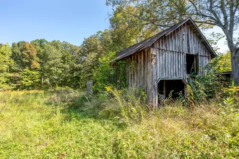 Exterior - 129 E Turnipseed Rd, Rock Spring, GA 30739 photo 17 of 20
