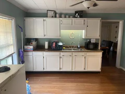 Kitchen - 129 E Turnipseed Rd, Rock Spring, GA 30739 photo 1 of 2