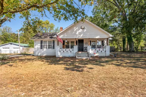 Exterior - 129 E Turnipseed Rd, Rock Spring, GA 30739 photo 2 of 20