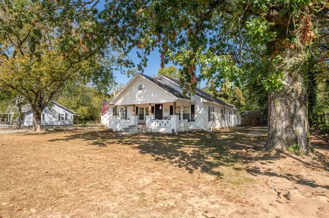 Exterior - 129 E Turnipseed Rd, Rock Spring, GA 30739 photo 3 of 20
