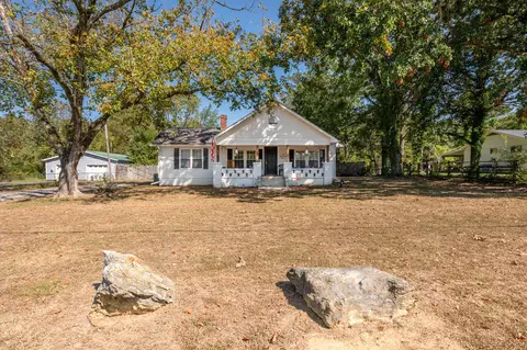 129 E Turnipseed Rd, Rock Spring, GA 30739