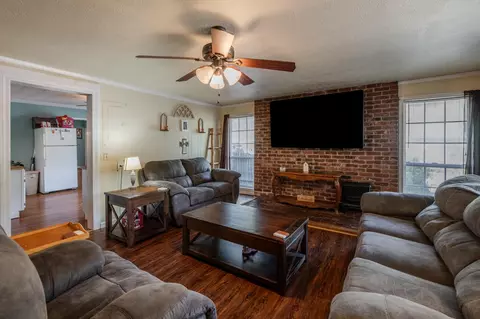 Living - 129 E Turnipseed Rd, Rock Spring, GA 30739 photo 3 of 3