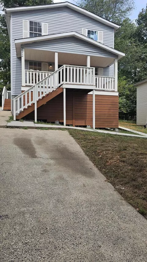 825 Sylvan Dr, Chattanooga, TN 37411