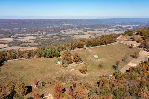 1314 Patton Rd, Signal Mountain, TN 37377