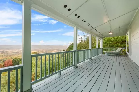 4326 Big Spring Gap Rd, Pikeville, TN 37367