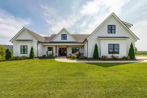 11 Louie Ln, Rock Spring, GA 30739