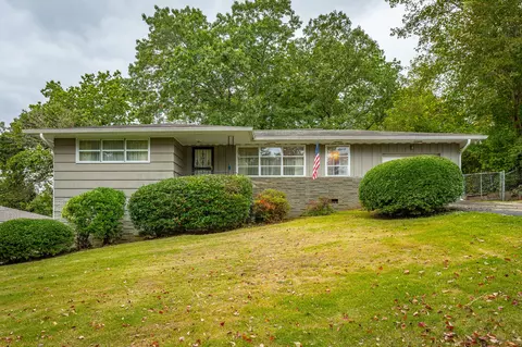 3651 Knollwood Dr, Chattanooga, TN 37415