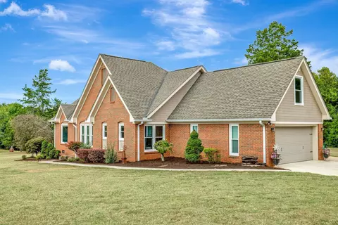 9809 Frost Creek Dr, Ooltewah, TN 37363
