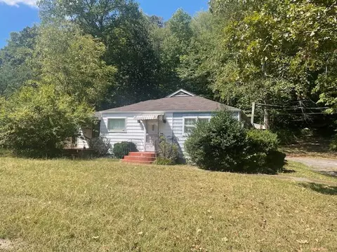 8215 Old Lee Hwy, Ooltewah, TN 37363