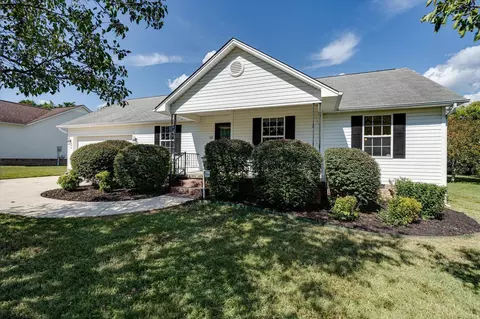 318 Christian Dr NW, Cleveland, TN 37312