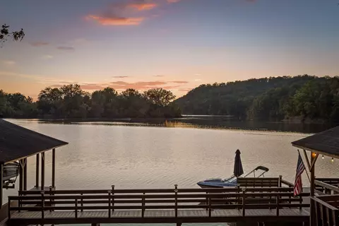 256 Sundown Shores Ln, Decatur, TN 37322