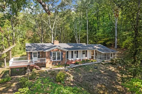 114 Thomas Ave, Jasper, TN 37347 photo 1