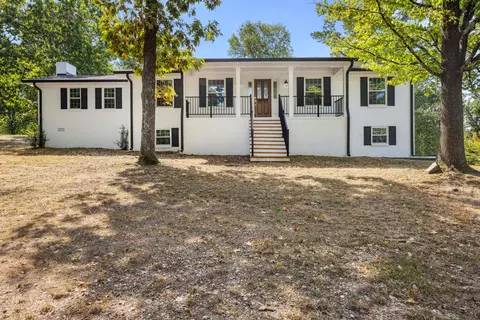 7015 Luke Ln, Ooltewah, TN 37363