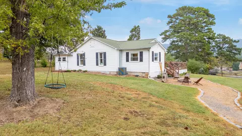 381 Bailey Rd, Benton, TN 37307