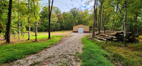 295 Deer Wood Dr #16, Sewanee, TN 37375