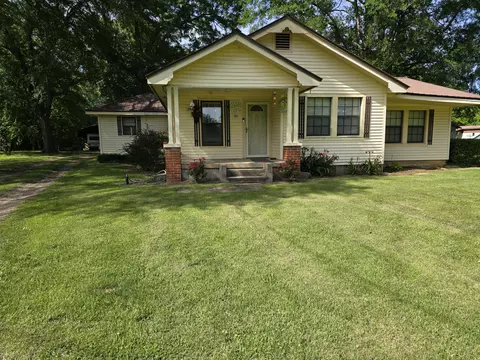 191 Moore St, Summerville, GA 30747