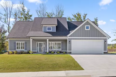 66 Silver Spur Rd, Ringgold, GA 30736