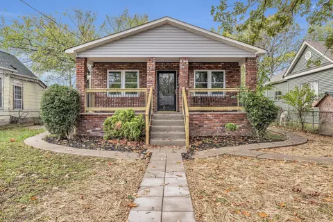 2016 E 13th St, Chattanooga, TN 37404