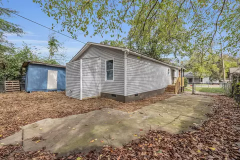 Exterior - 2016 E 13th St, Chattanooga, TN 37404 photo 3 of 4