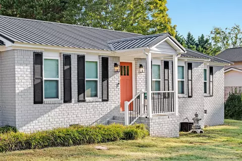 2640 Rocky Dr, Rocky Face, GA 30740