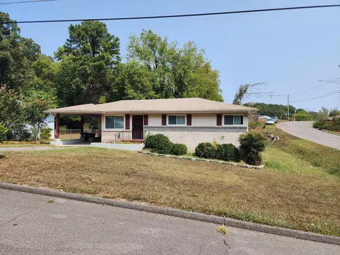 4321 Kemp Dr, Chattanooga, TN 37411
