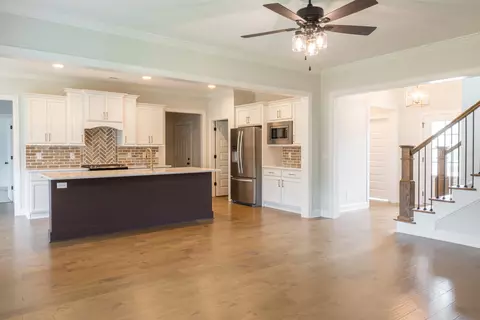 Living - 7385 Tailgate Loop #72, Ooltewah, TN 37363 photo 2 of 2