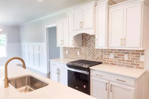 Kitchen - 7385 Tailgate Loop #72, Ooltewah, TN 37363 photo 4 of 4