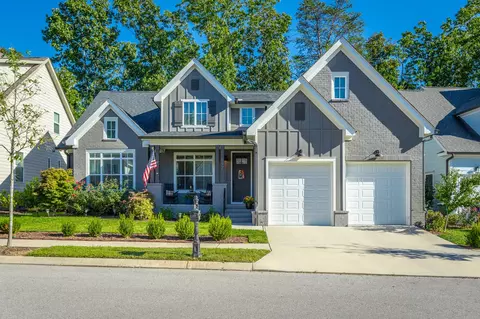 597 Alston Dr, Chattanooga, TN 37419