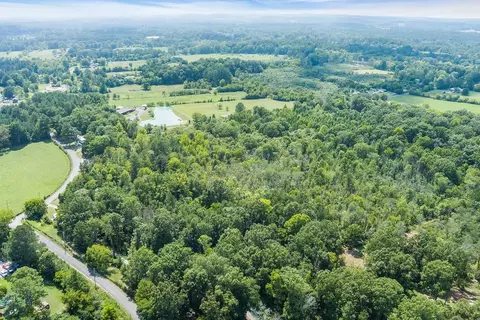 2825 Strawhill Rd SE, Cleveland, TN 37323