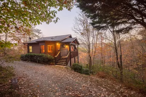 60 Tom Tom Trl, Blue Ridge, GA 30513