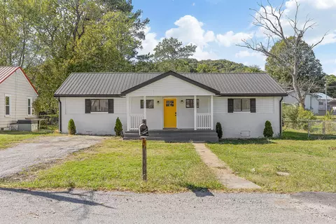 1539 Myrt St, Rossville, GA 30741