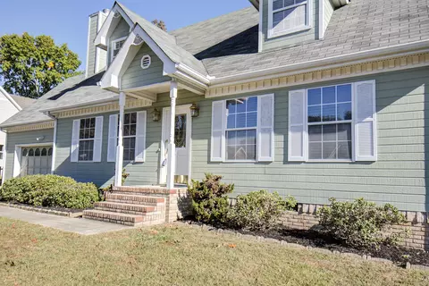155 Willow Creek Dr, Soddy Daisy, TN 37379