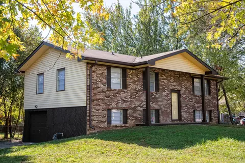 7226 Fairbanks Rd, Hixson, TN 37343