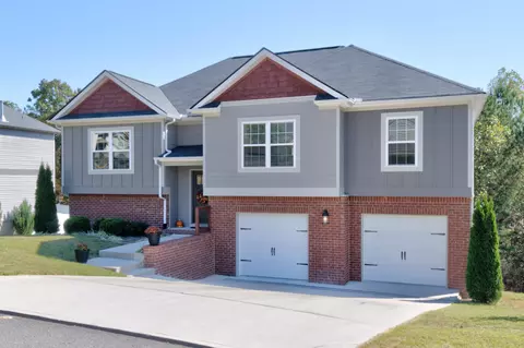 629 Hatch Trl, Soddy Daisy, TN 37379