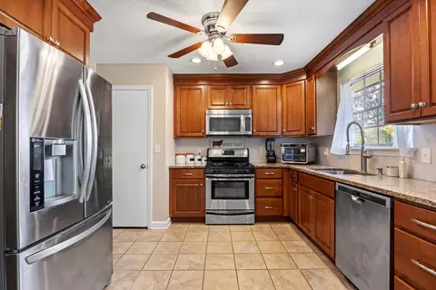 6441 Mill Stream Dr, Harrison, TN 37341 photo 7