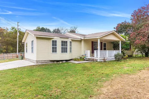 257 Lytle Rd, Rossville, GA 30741