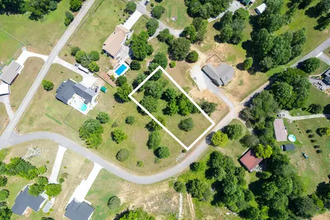 2 3w Windstone Dr # W, Trenton, GA 30752