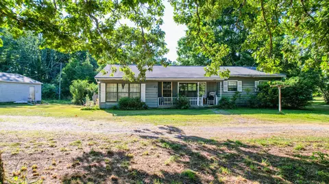 307 Ga 301, Trenton, GA 30752