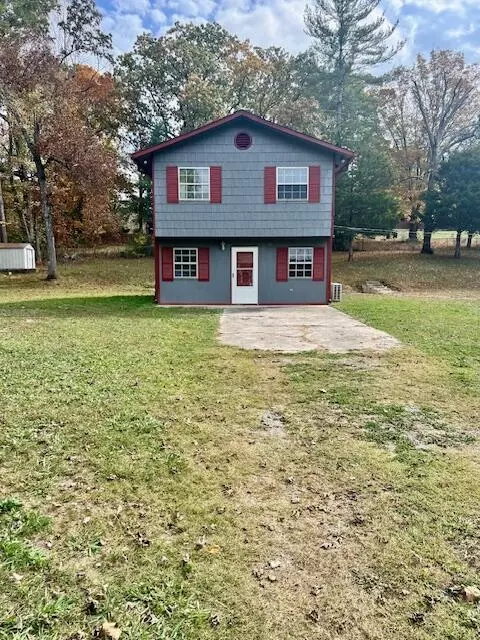 426 S Elm St, Whitwell, TN 37397