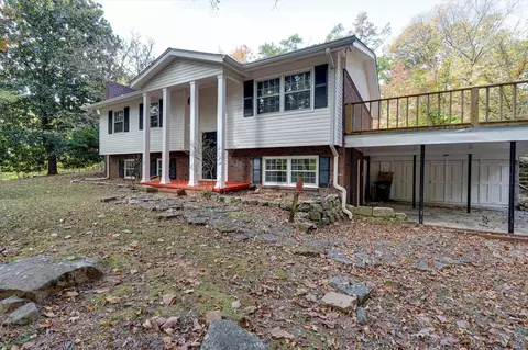 185 Riverview Dr, South Pittsburg, TN 37380