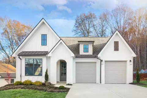 6350 Satjanon Dr, Ooltewah, TN 37363