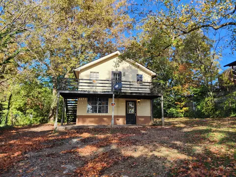 565 2nd St #C AND D, Cleveland, TN 37311