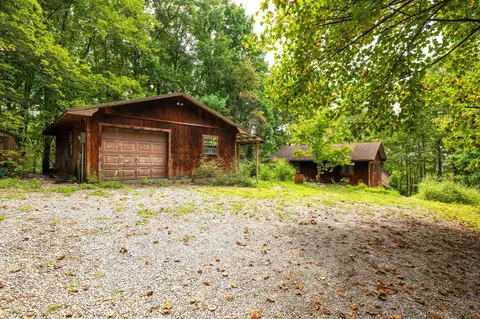 585 Shaver Rd, Dayton, TN 37321