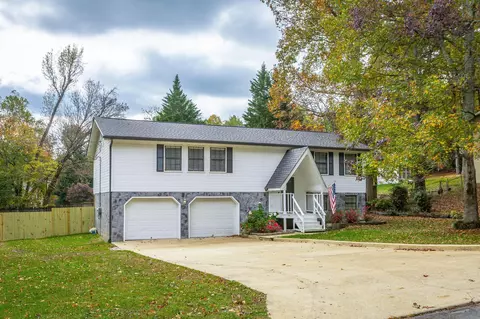 149 Rolling Meadows Dr, Ringgold, GA 30736