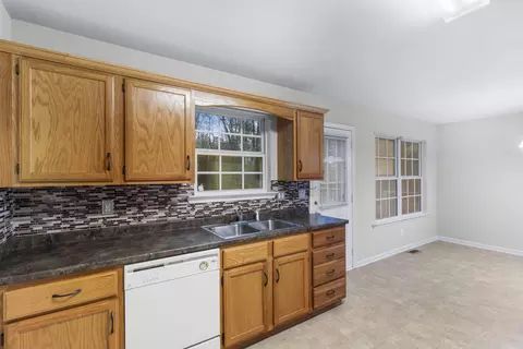 Kitchen - 255 Chambers Ln, Ringgold, GA 30736 photo 2 of 2