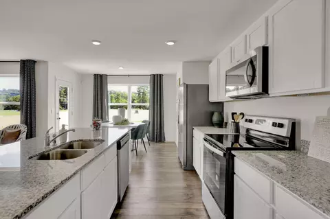 Kitchen - 159 Fox Den Cir, Dalton, GA 30721 photo 2 of 2