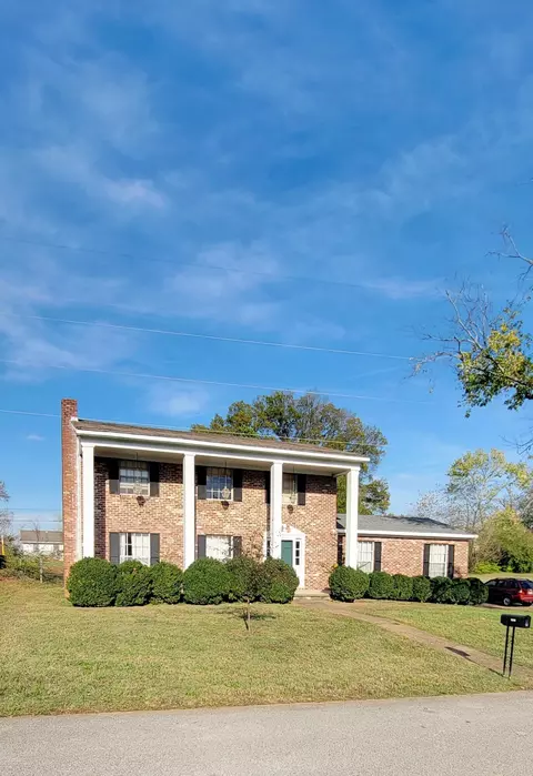 4731 Briarwood Cir, Chattanooga, TN 37416