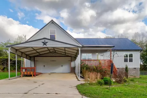 495 Deerfield Rd, Chickamauga, GA 30707