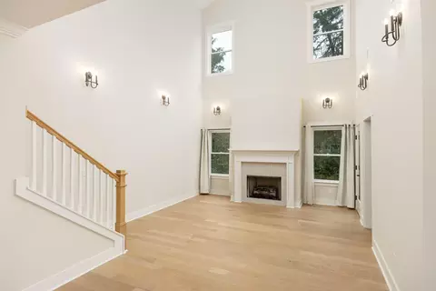 Living - 9642 Dutton Ln, Ooltewah, TN 37363 photo 1 of 7